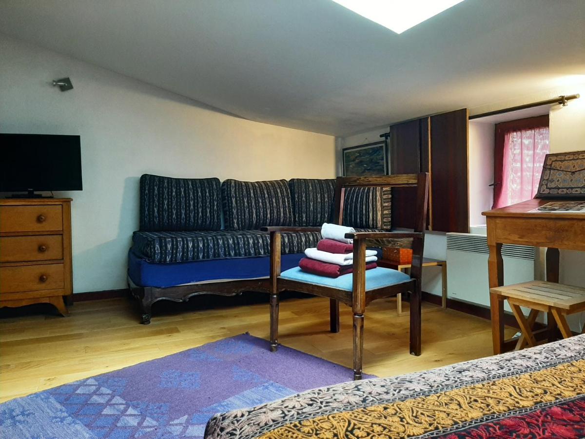 Chambres D'Hotes Le Petit Siam : Le Calme En Centre Ville Clermont-Ferrand Exterior foto